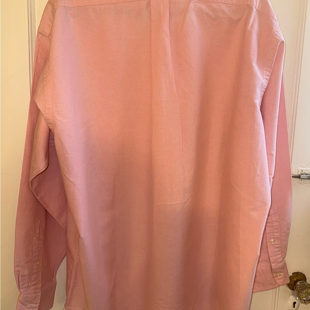 The Iconic Oxford Shirt
Ralph Lauren long-sleeved button-down shirt - Picture 8 of 8